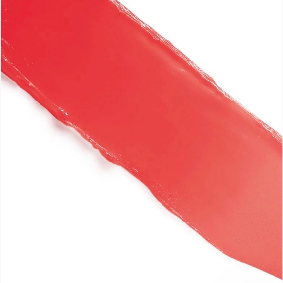 Dior lip balm- 015 cherry 🍒 - Picture 4 of 4